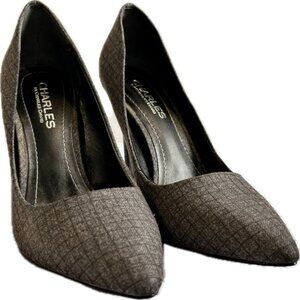 Charles by Charles David fabric pump in size 6